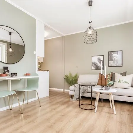 Charming Apartment *